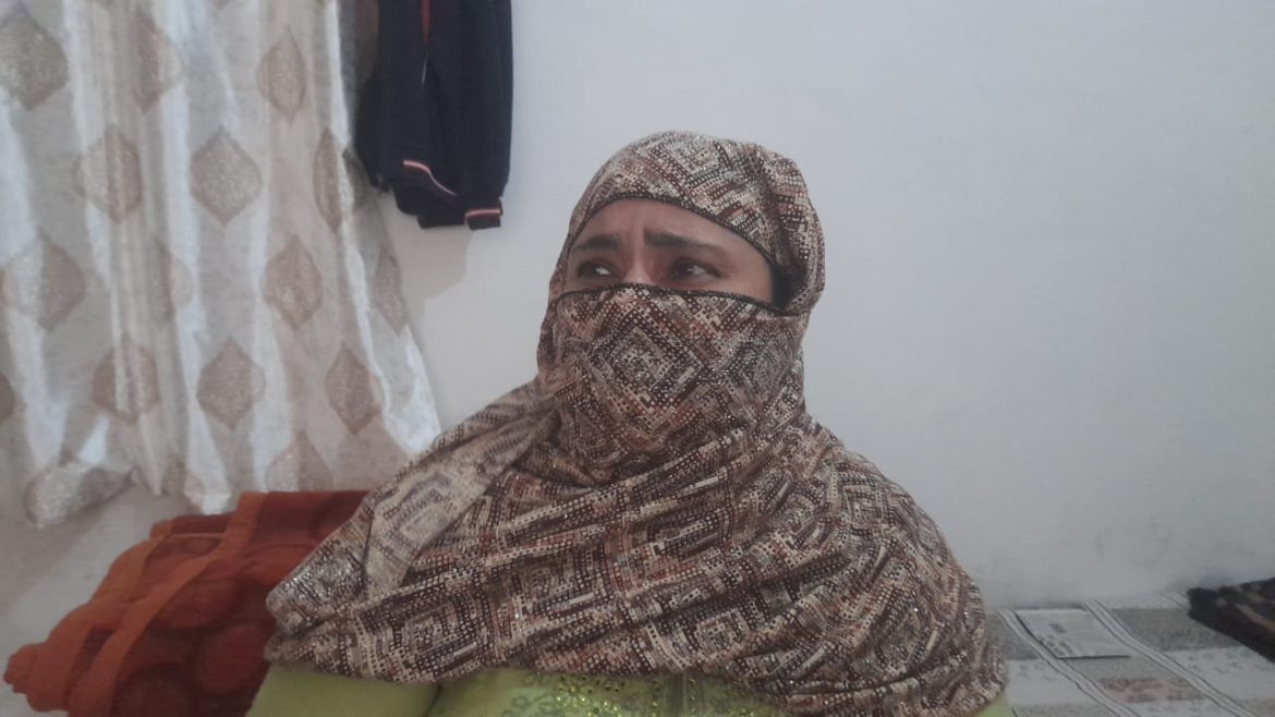 पति के तीन तलाक की धमकी व मारपीट से तंग आकर महिला पहुंची थाने लगाई जान गुहार :