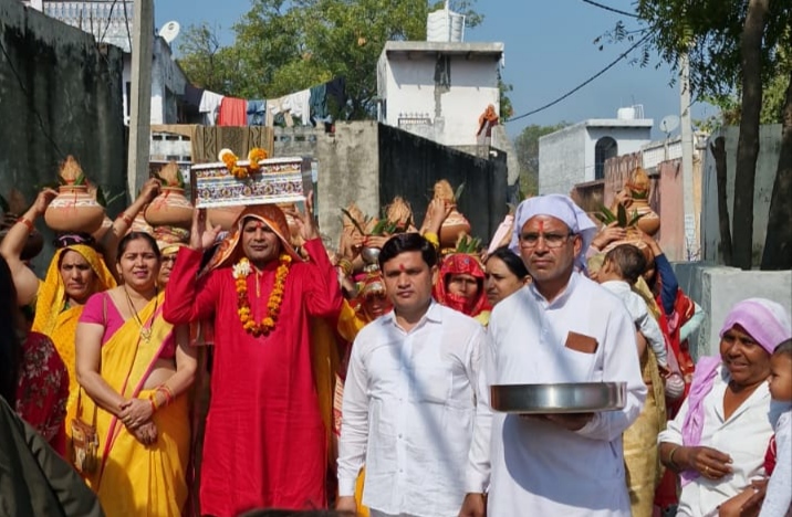 देवी मंदिर पर श्री मद्भागवत कथा का शुभारम्भ नोएडा।