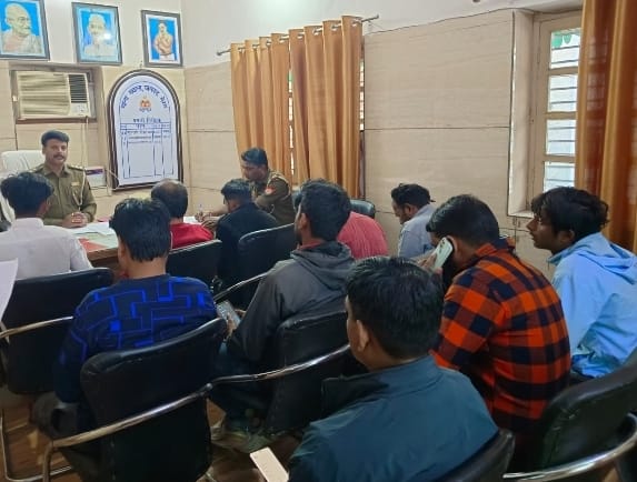 मवाना थाना प्रभारी ने बुलाई डीजे ओनर की मीटिंगधारा 168 बीएनएसएस के अंतर्गत नियम लागू :