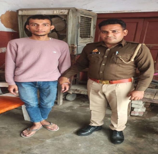 मवाना पुलिस द्वारा खाई खेड़ा से अपहर्ता नाबालिक लड़की सकुशल बरामद एक अभियुक्त गिरफ्तार अमित :