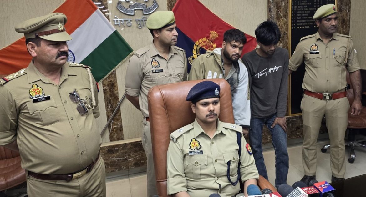 मवाना टाइम्स न्यूज़ पर वायरल की गई वीडियो से पुलिस आई सकते में हलका इंचार्ज और बीट प्रभारी वीडियो वायरल होने के बाद हुए लाइन हाजिर :