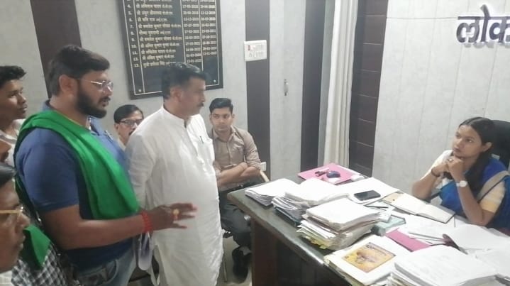 भारतीय किसान यूनियन संघर्ष मोर्चा ने तहसील क्षेत्र में भ्रष्टाचार को लेकर एसडीएम को सौंपा ज्ञापन :