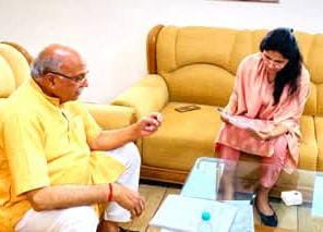 बिजली की समस्याओं के निराकरण के लिये एमडी पावर से मिले कैंट विधायक :
