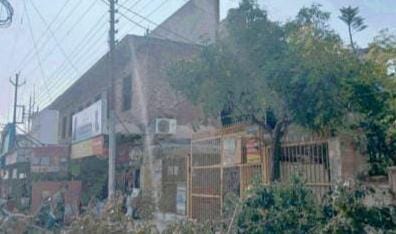 उत्तर प्रदेश आवास एवं विकास परिषद के अधिकारियों की नाक के नीचे चल रहा सेटिंग से अवैध निर्माण का कार्य अधिकारी बने कारवाई के नाम पर मूकदर्शक :