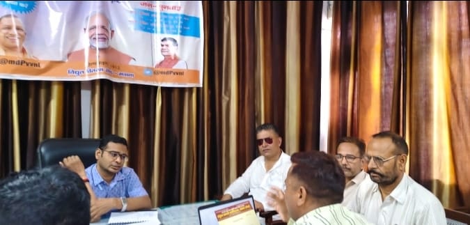 सयुक्त व्यापारी एसोसिएशन ने अधिशासी अभियंता से मिलकर विधुत समस्याओं को लेकर बैठक :