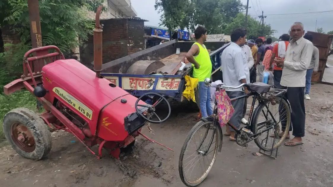 ट्रक ने कांवड़ियों के ट्रैक्टर ट्राले में मारी टक्कर, मुस्लिम ‘भोला’ फरदीन सहित पांच घायल  :