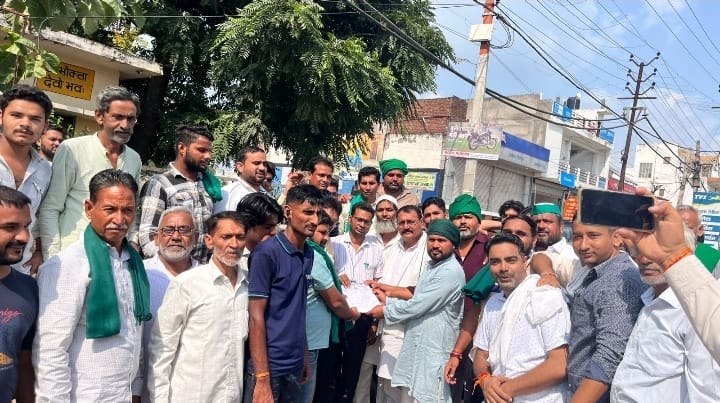 भारतीय किसान यूनियन अराजनैतिक ने मवाना स्थित बिजली घर पर किसानों की विभिन्न समस्याओं को लेकर किया धरना प्रदर्शन :