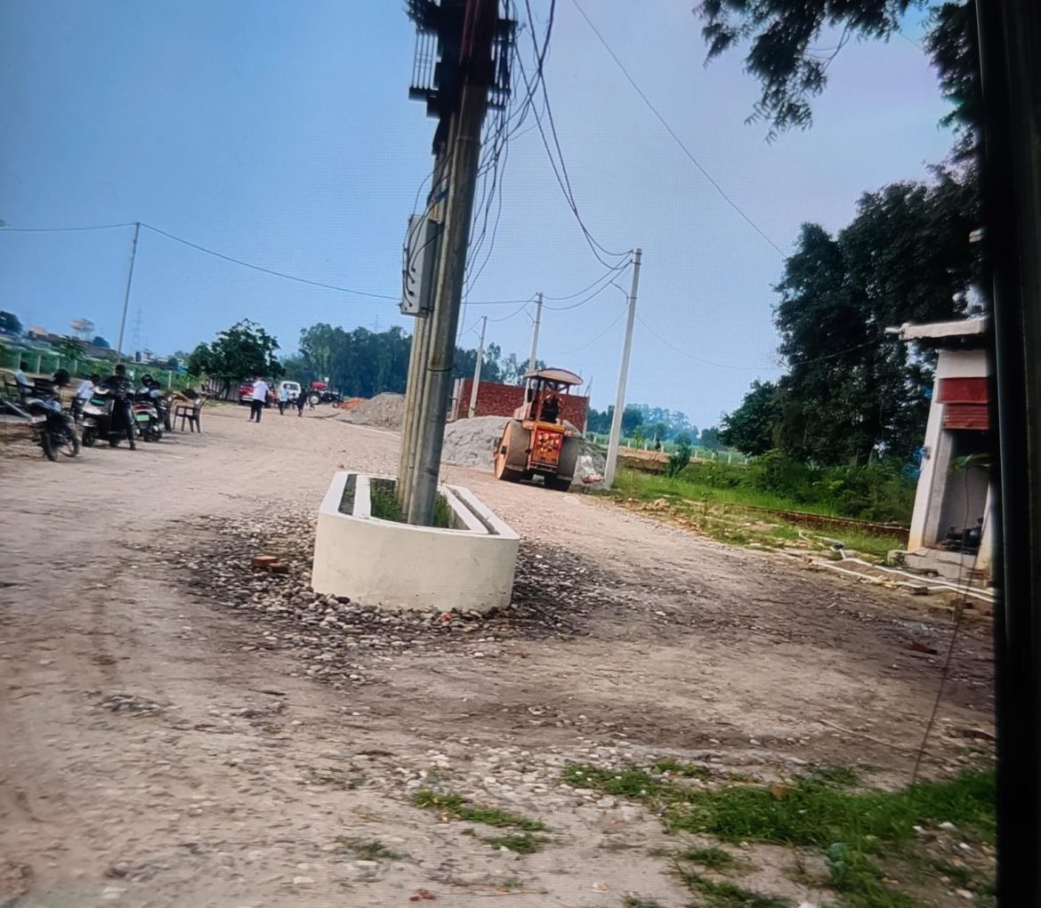 मेरठ विकास प्राधिकरण का अभियंता राकेश राणा फैला रहा भ्रष्टाचार भू माफिया को संरक्षण देकर करा रहा अवैध कच्ची कालोनी विकसित :
