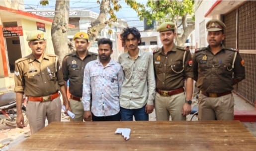 मवाना मे पार्किंग में खडी पिकअप गाडी में एक व्यक्ति को गोली मारने वाले दो अभियुक्त गिरफ्तार एक पिस्टल व वह एक जिंदा कारतूस बरामद :