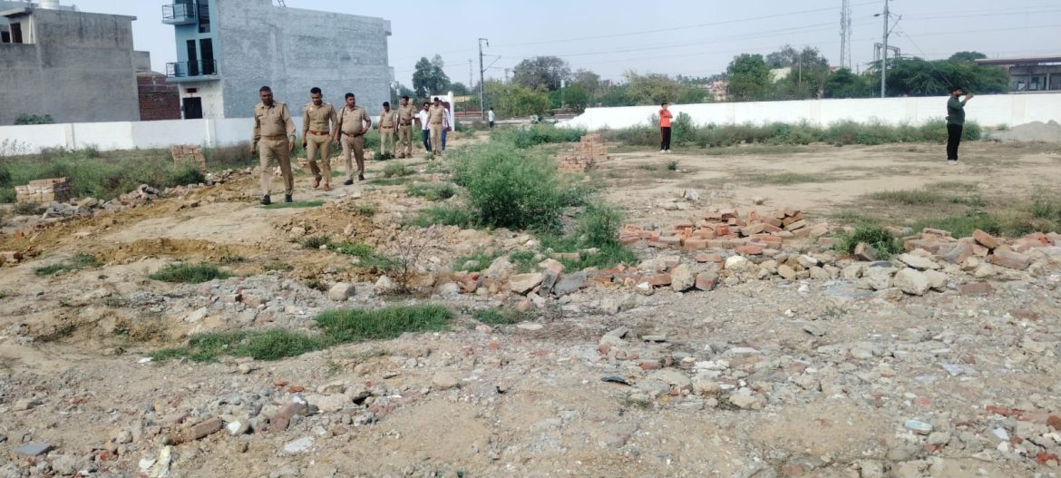 मवाना टाइम्स की खबर का बड़ा असर: बुलंदशहर विकास प्राधिकरण ने अवैध कॉलोनियों और दुकानों पर चलाया बुलडोजर :