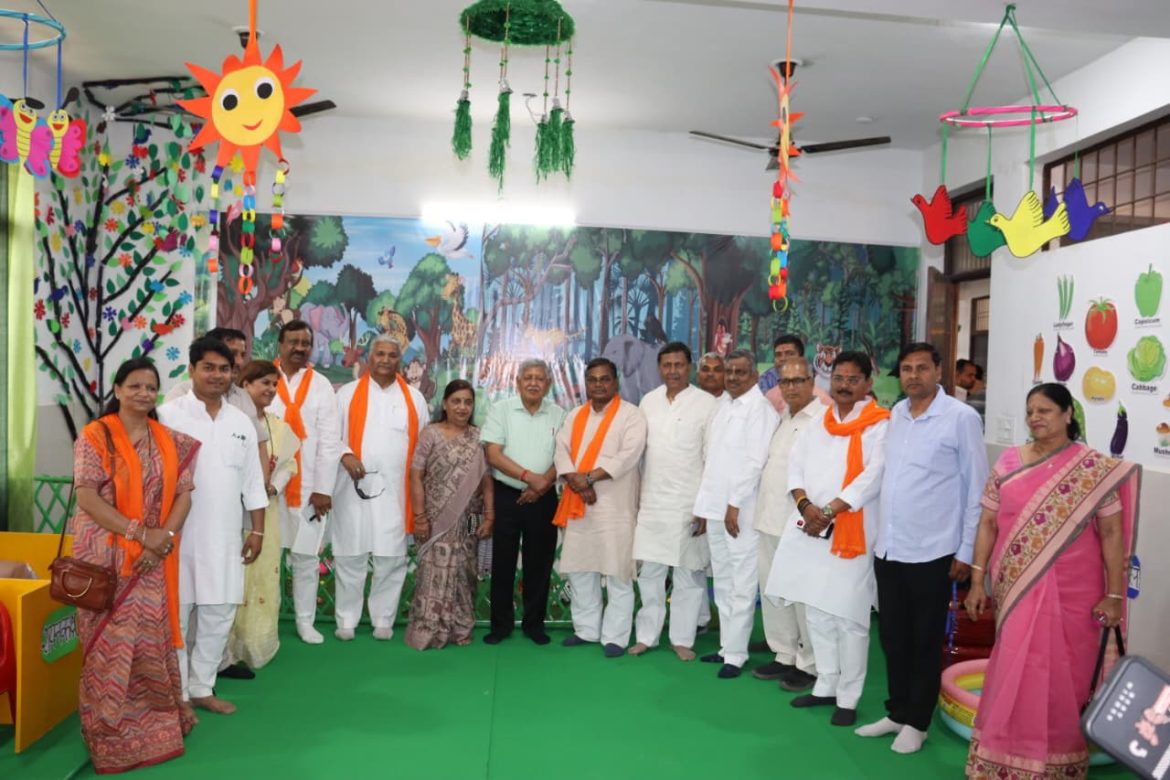 पद्मावती उमेशचंद सरस्वती शिशु मंदिर मेघराजपुर में नवीन सत्र का शुभारम्भ :
