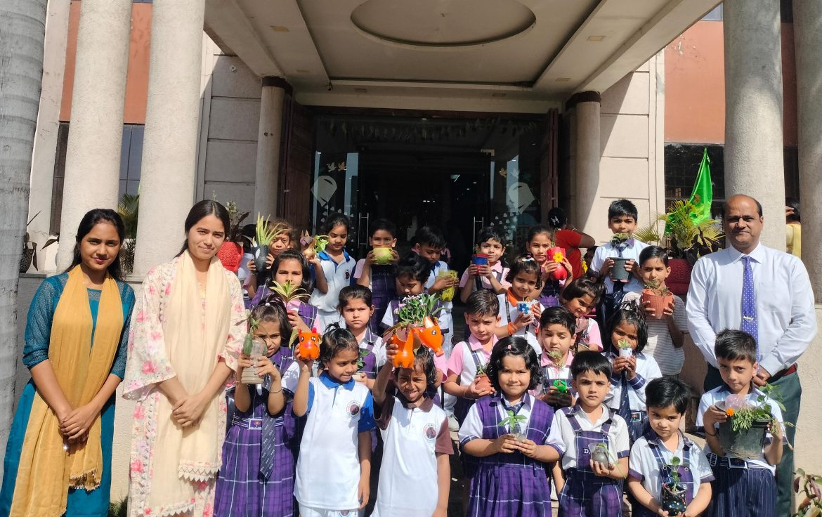 दिल्ली ग्लोबल पब्लिक स्कूल में पृथ्वी दिवस के अवसर पर विभिन्न रचनात्मक एवं शैक्षिक गतिविधियों का आयोजन :