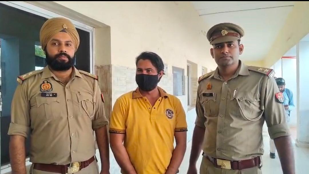 मेरठ: लोन के नाम पर व्हाट्सऐप ठगी करने वाला जमील गिरफ्तार, लाखों की ठगी के 2 साल पुराने गिरोह का खुलासा