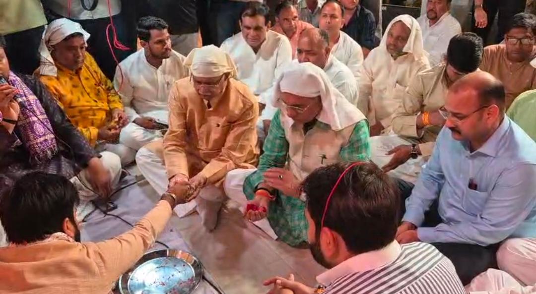 एतिहासिक नौचंदी मेले का शुभारंभ, प्रभारी मंत्री धर्मपाल सिंह ने माता की चौकी में ज्योत प्रज्वलित करके किया शुभारंभ, :