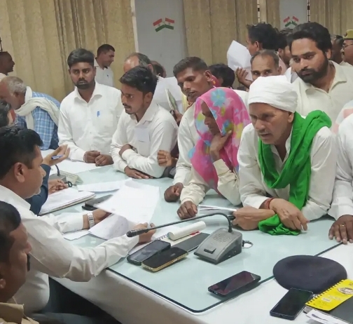 मवाना तहसील समाधान दिवस में पहुंचीं 135 शिकायतें, 13 का मौके पर निस्तारण; भैंसा टोल प्लाजा स्टाफ पर अभद्रता का आरोप :