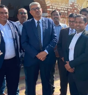 जनपद एवं सत्र न्यायाधीश अरविंद कुमार मिश्रा ने किया मवाना न्यायालय का निरीक्षण :