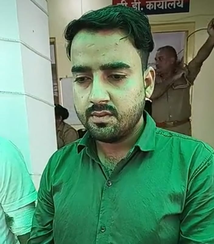 मवाना में मेडिकल स्टोर संचालक गिरफ्तार, नशीली दवाओं की अवैध बिक्री का आरोप :