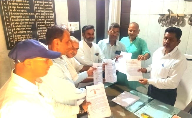 जेवर एयरपोर्ट का नाम महर्षि दयानंद सरस्वती के नाम पर रखने की मांगआर्य समाज के प्रतिनिधिमंडल ने मुख्यमंत्री के नाम एसडीएम को सौंपा ज्ञापन :