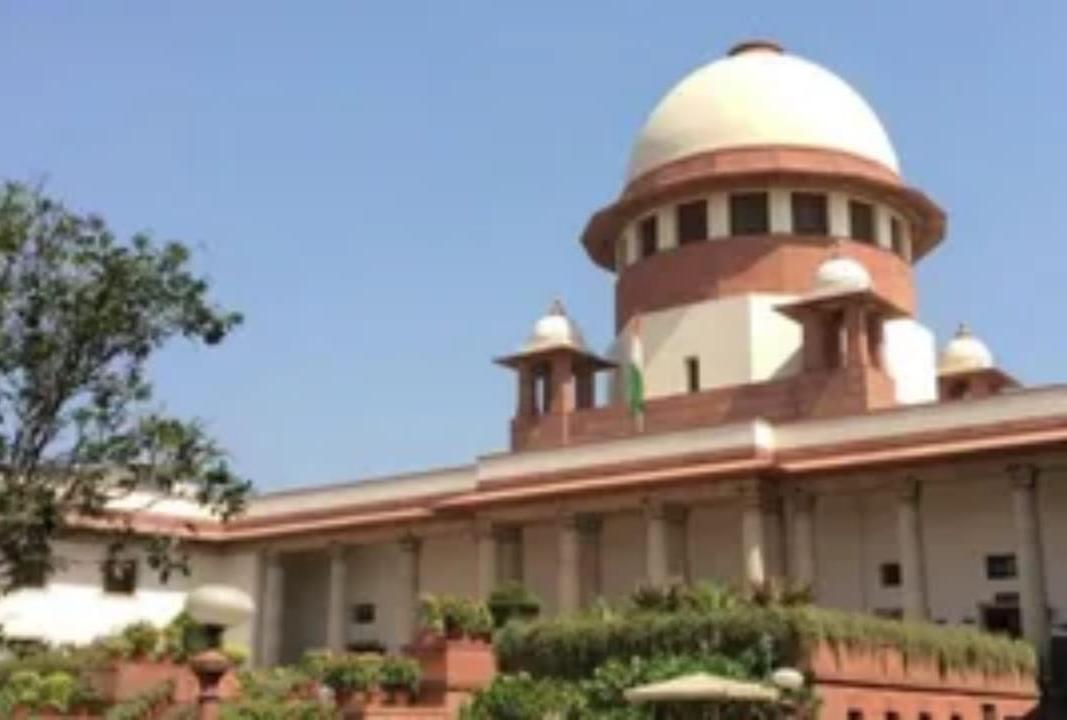 मुख्य चुनाव आयुक्त ज्ञानेश कुमार पर सुप्रीम कोर्ट में सुनवाई पूरी, EC को नोटिस :