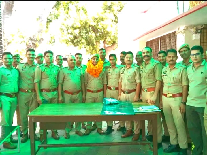 उपनिरीक्षक अजय कुमार यादव का मवाना से इंचौली थाना ट्रांसफर, दी विदाई :